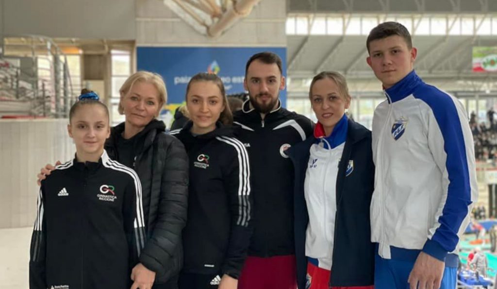 Gli atleti Ucraini impegnati nella prima prova di Campionato a squadre di Ginnastica Artistica